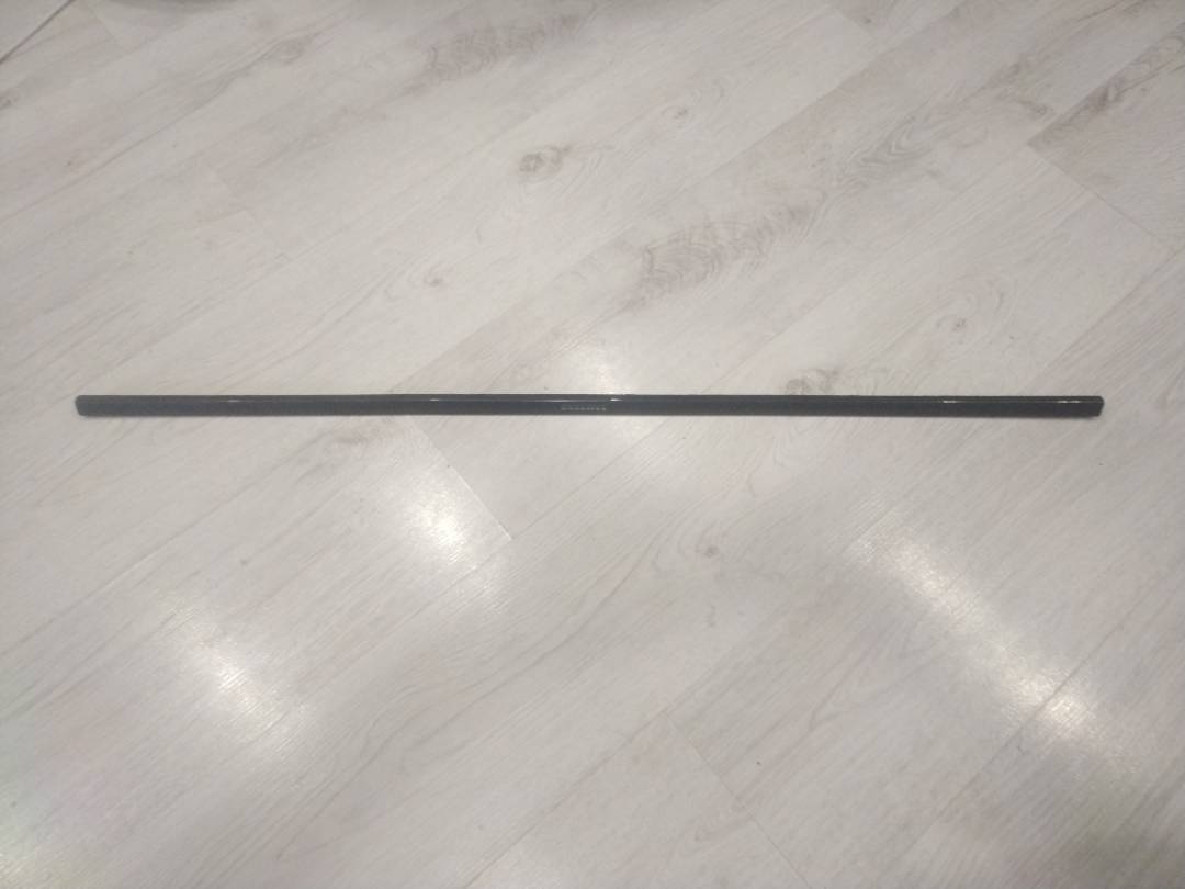 Нижняя планка экрана телевизора Samsung 43"